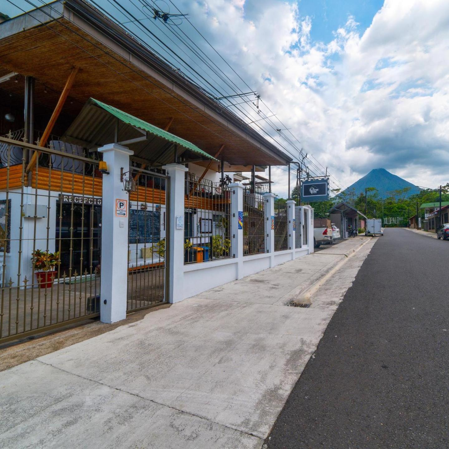 La Fortuna Lodge By Treebu Hotels Buitenkant foto